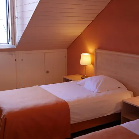 Hotel Aux Deux Sapins 3*