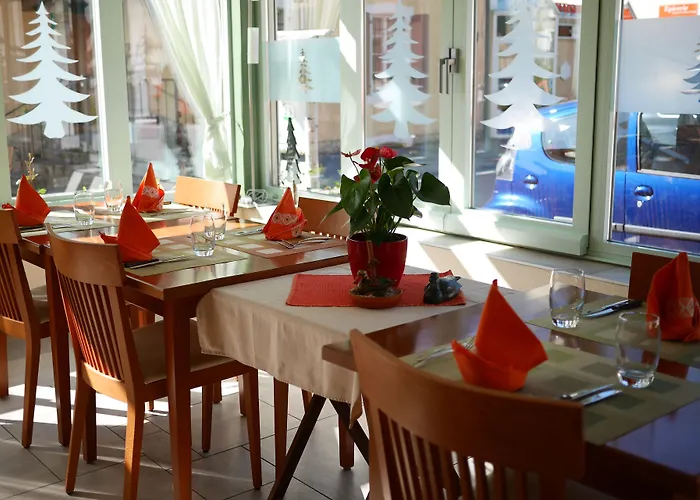 Aux Deux Sapins Hotel Montricher