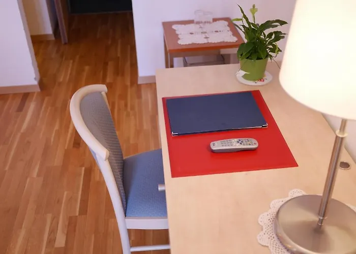 Aux Deux Sapins Отель 3*