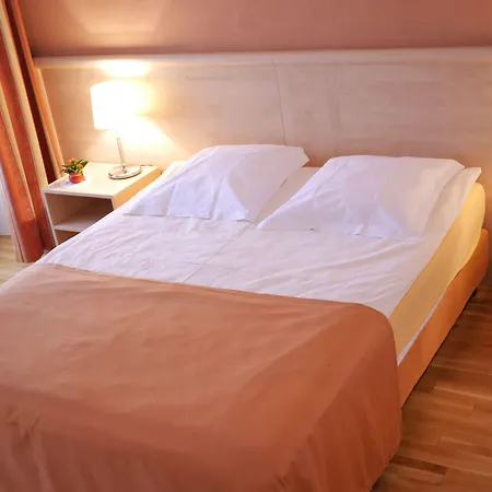 Hotel Aux Deux Sapins